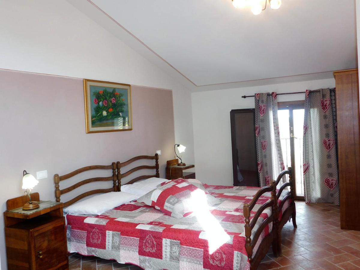 Agriturismo Terre Di Toscana Terricciola Eksteriør billede