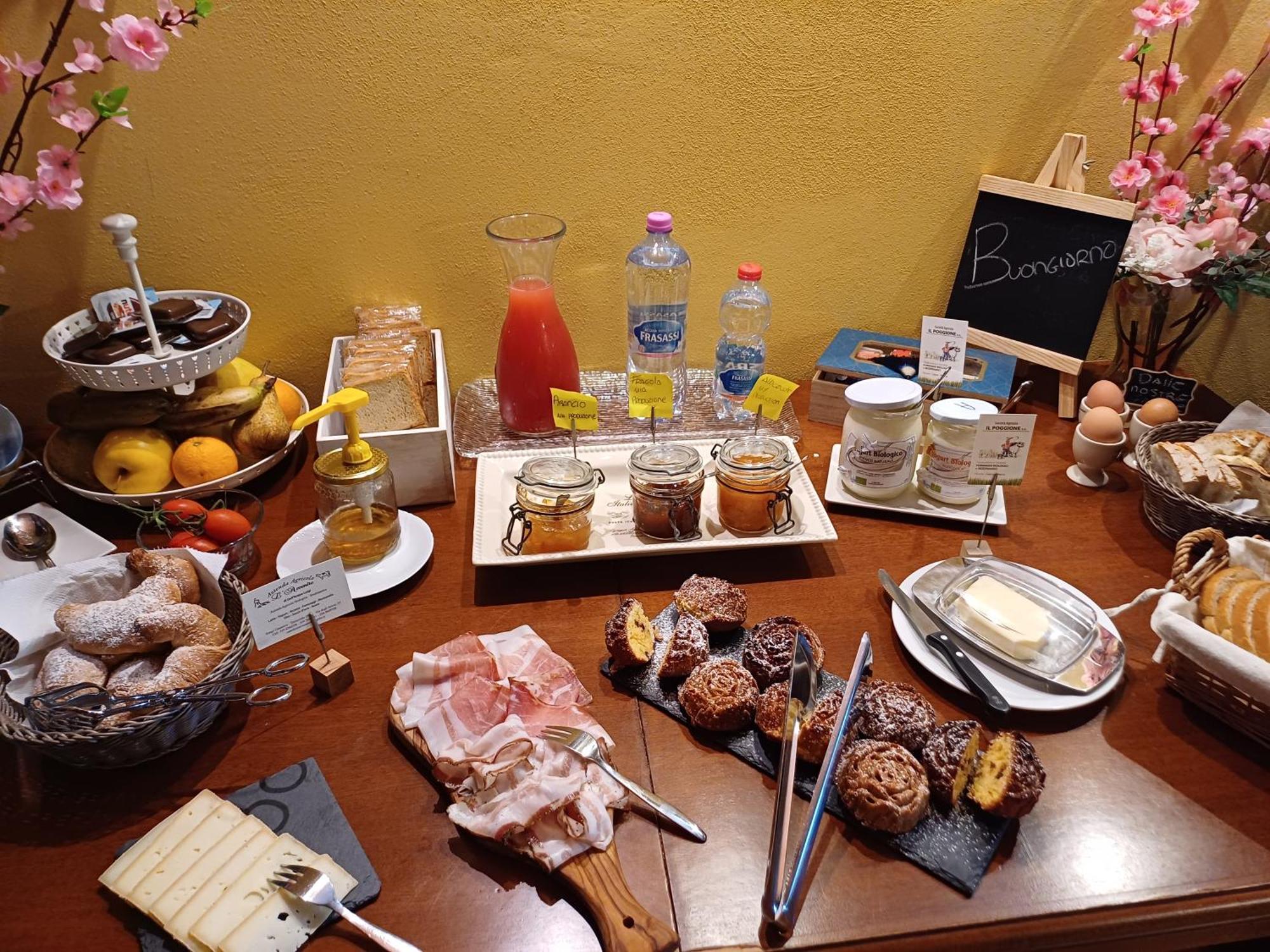 Agriturismo Terre Di Toscana Terricciola Eksteriør billede